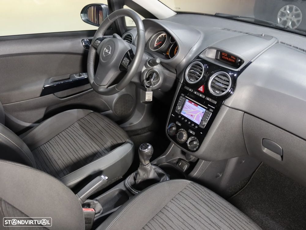 Opel Corsa 1.2 Cosmo - 12