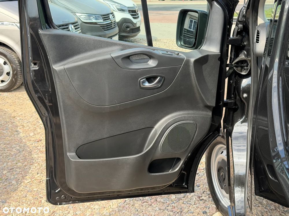 Renault TRAFIC VAN EXTRA L2H1, MAXI LONG, MOCNY SILNIK Euro 6 CI, 2.0 DCI 120KM, ROZRZĄD NA ŁAŃCUCHU, REFLEKTORY LED PURE VISION, KOLOR SPEC. CZARNY METALICZNY, DESIGN BUSINESS+ PAKIET FULL LED + PAKIET CHROM, MOBILNE BIURO, Furgon+ PEŁNA ZABUDOWA ŁADOWNI, Duża ładowność: 1168kg, Długa paka 3m, Pojemność 6,7m3 - 21