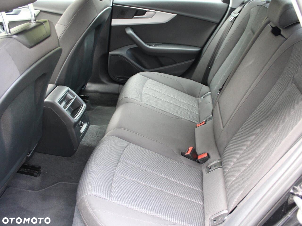 Audi A4 - 12