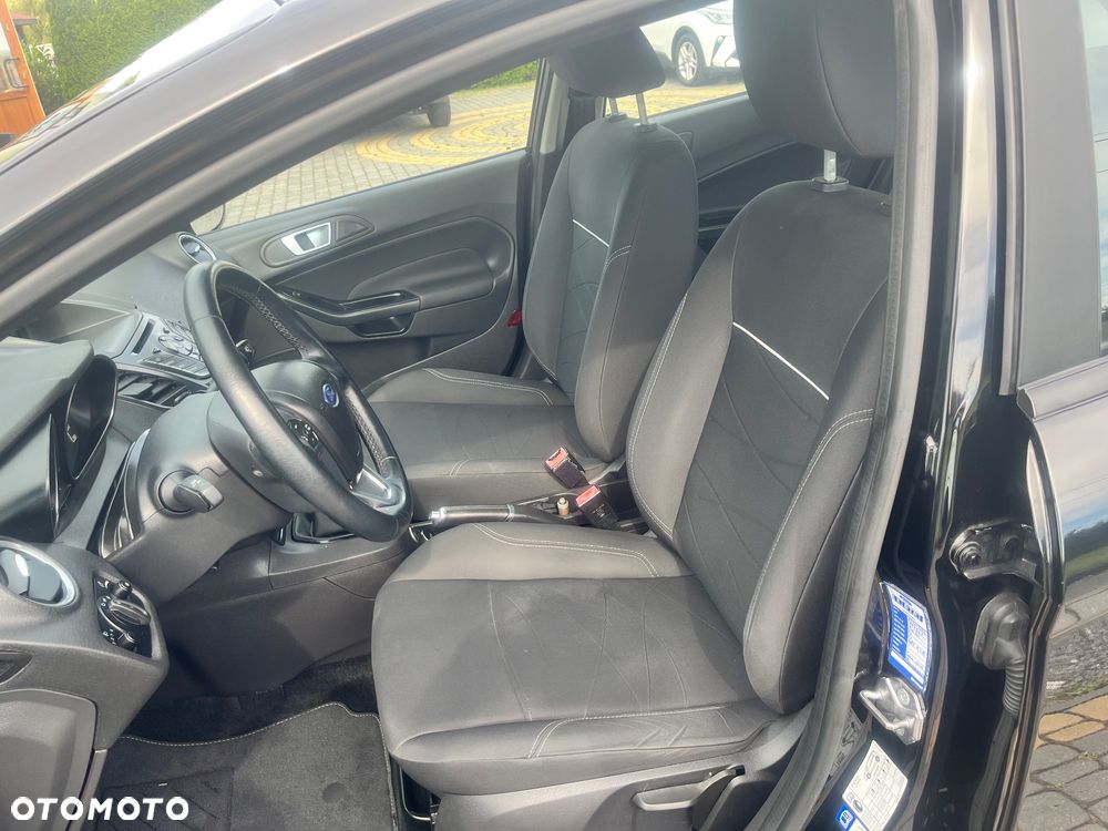 Ford Fiesta 1.4 Champions Edition - 13