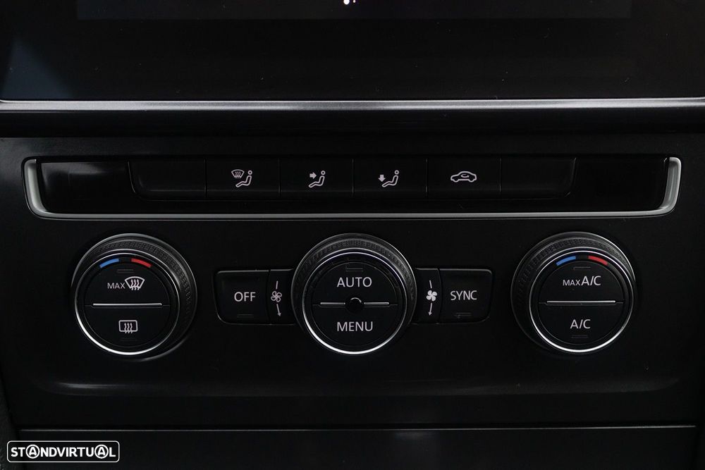 VW Golf Variant 1.6 TDi Confortline - 12