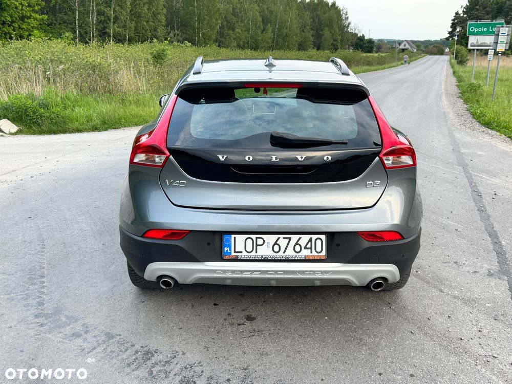 Volvo V40 D3 Momentum - 11