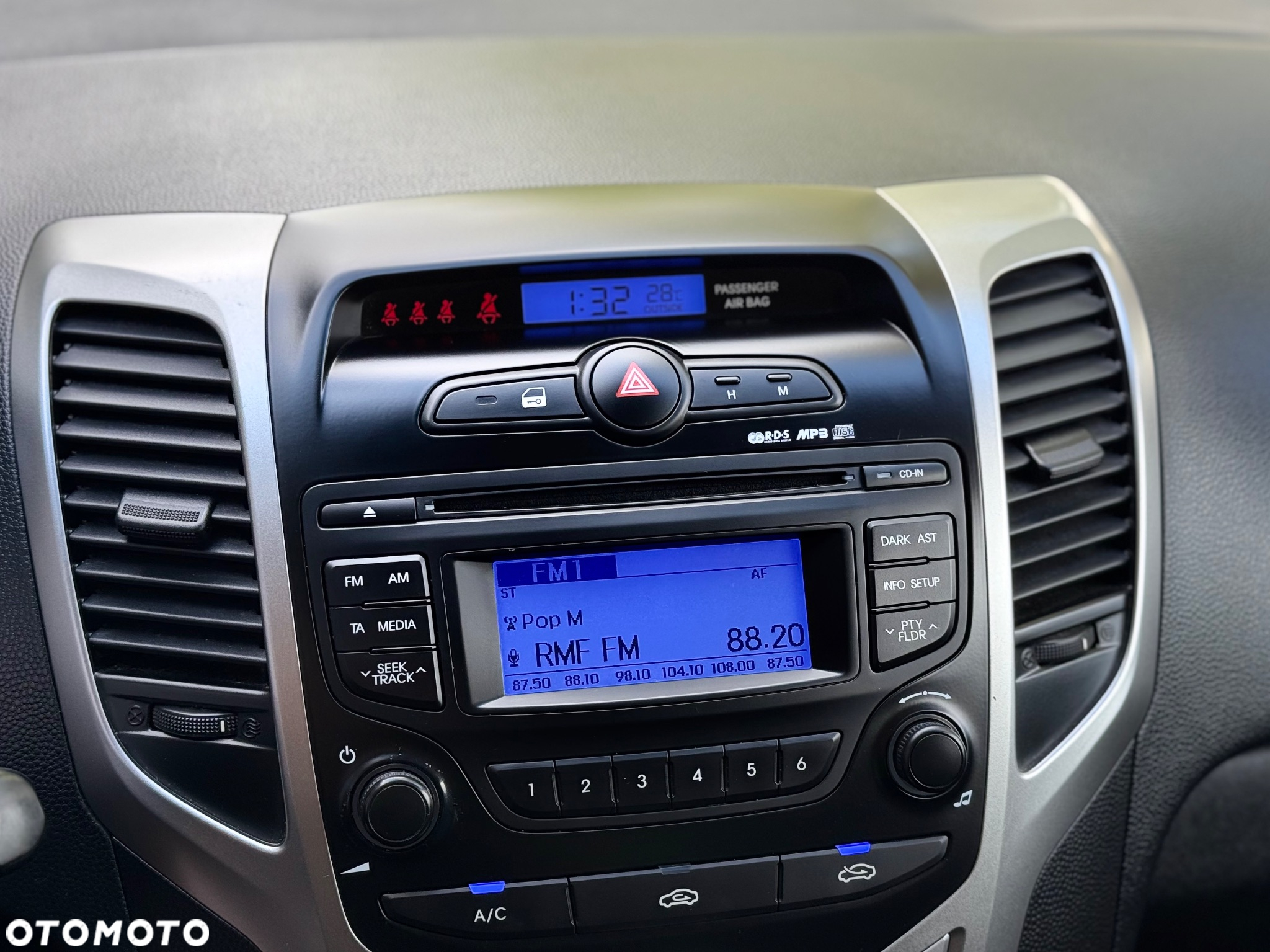 Hyundai ix20 - 16