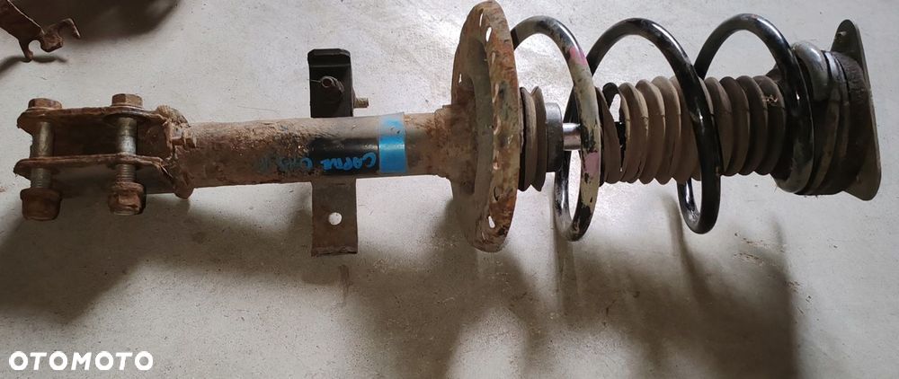 Amortyzator prawy przód przedni 900 0.9 TCE Renault Captur I 13-18 - 3