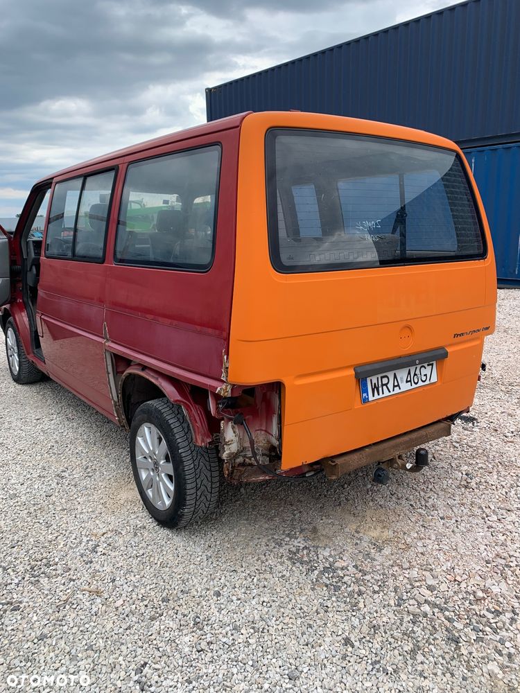 Volkswagen Multivan - 11