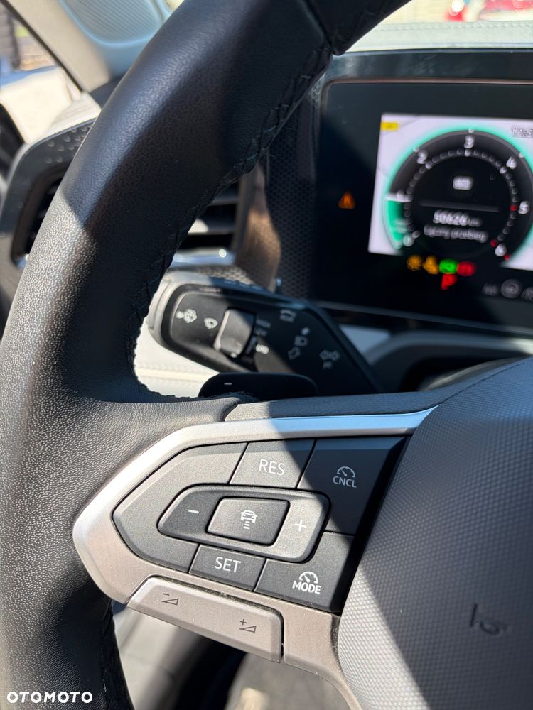 Volkswagen Passat 2.0 TDI SCR DSG Business - 21