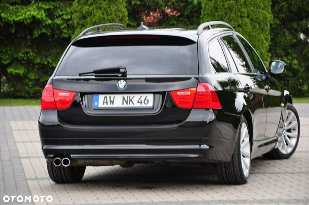 BMW Seria 3 325i Edition Exclusive - 18