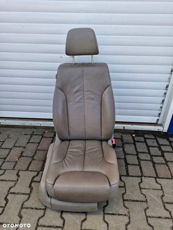 VOLKSWAGEN PASSAT B6 FOTEL PASAŻERA PRAWY PRZÓD ELEKTRYCZNY SKÓRA - 1