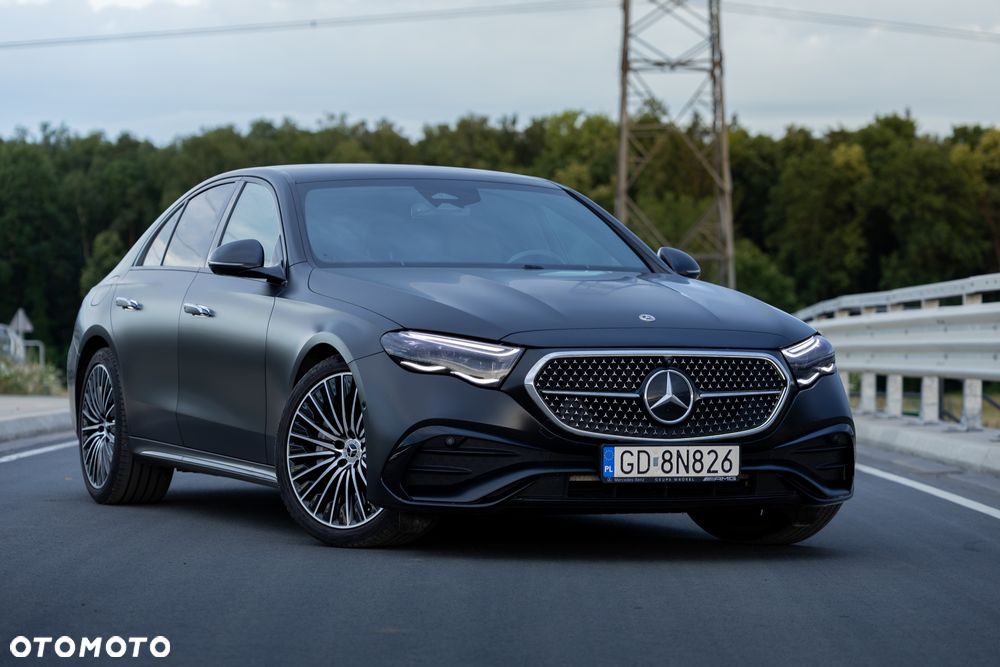 Mercedes-Benz E-Class 2024 photo 3