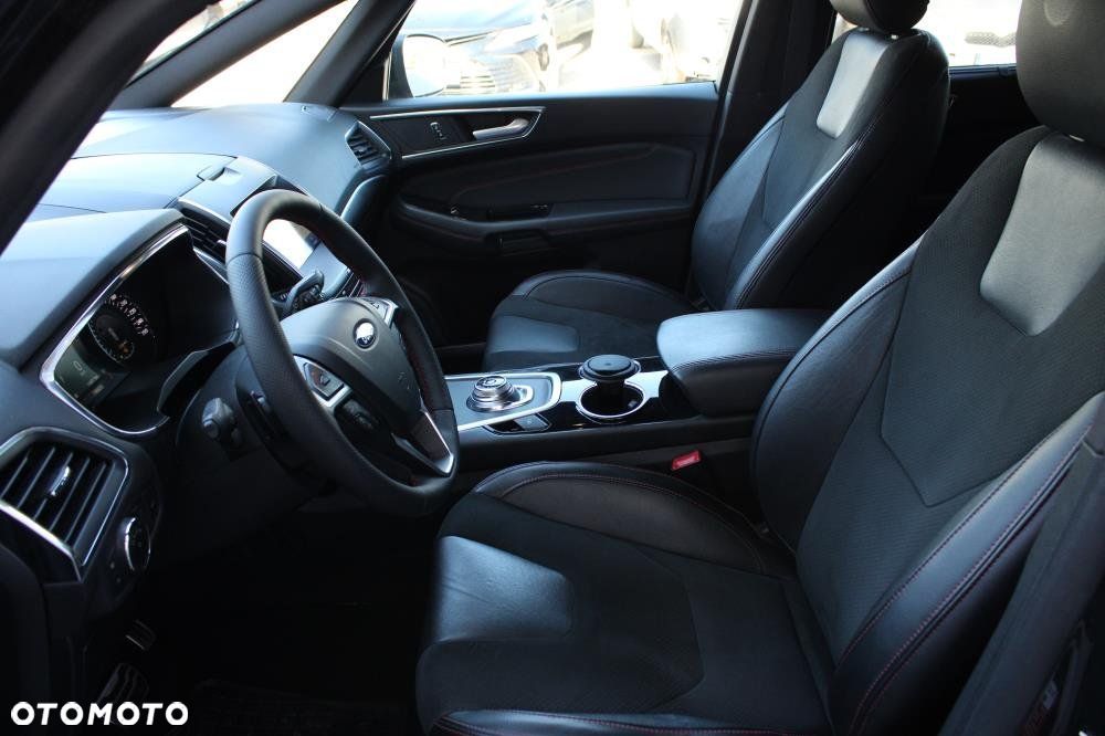 Ford S-Max - 13