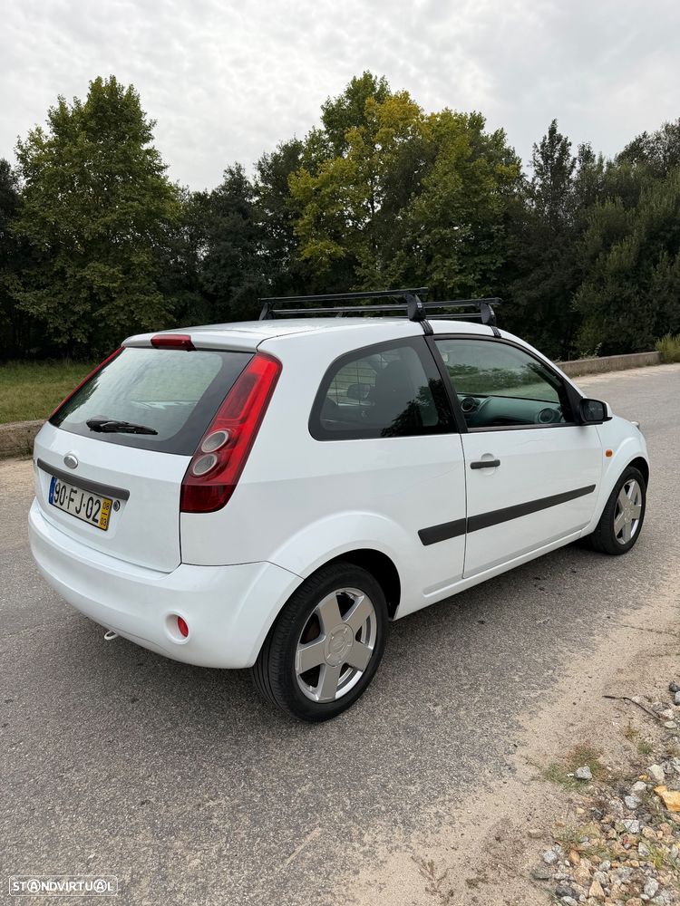 Ford Fiesta 1.4 TDCi Titanium - 2