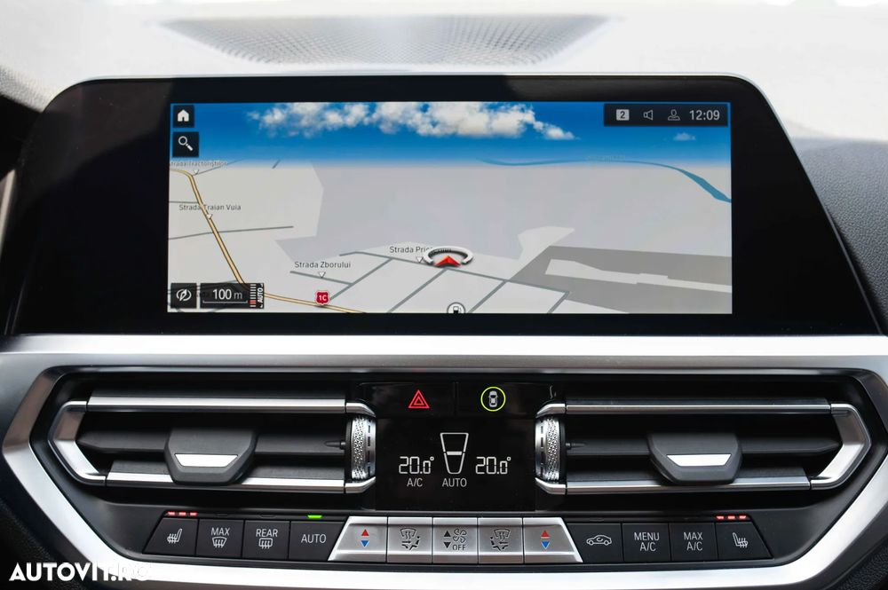 BMW Seria 3 320d xDrive Aut. Sport Line - 31