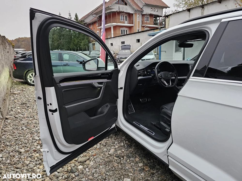 Volkswagen Touareg 3.0 V6 TDI SCR 4Motion Automatik Elegance - 10