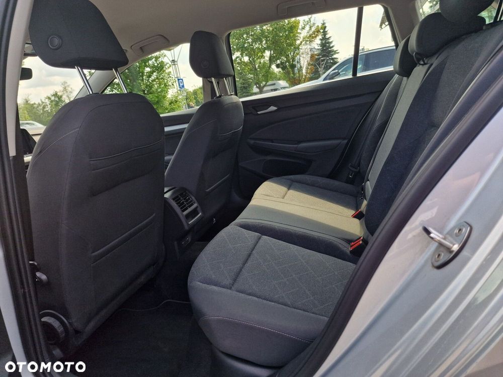 Volkswagen Golf Variant - 13