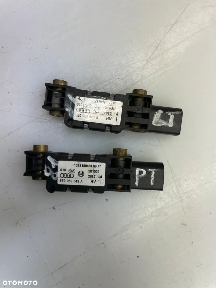 Czujnik uderzenia Audi A4 B6 8E0959643A - 2