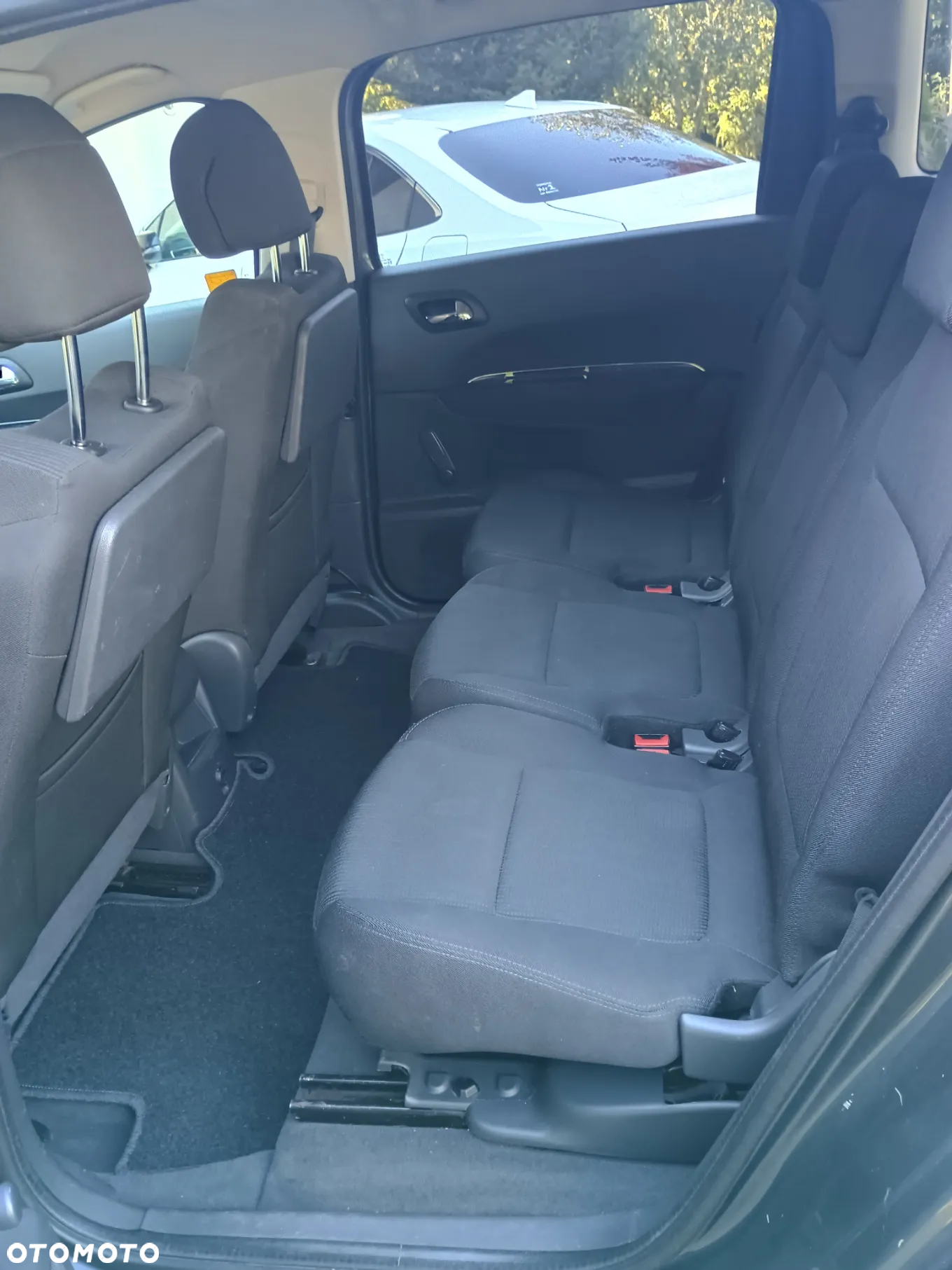 Peugeot 5008 - 12