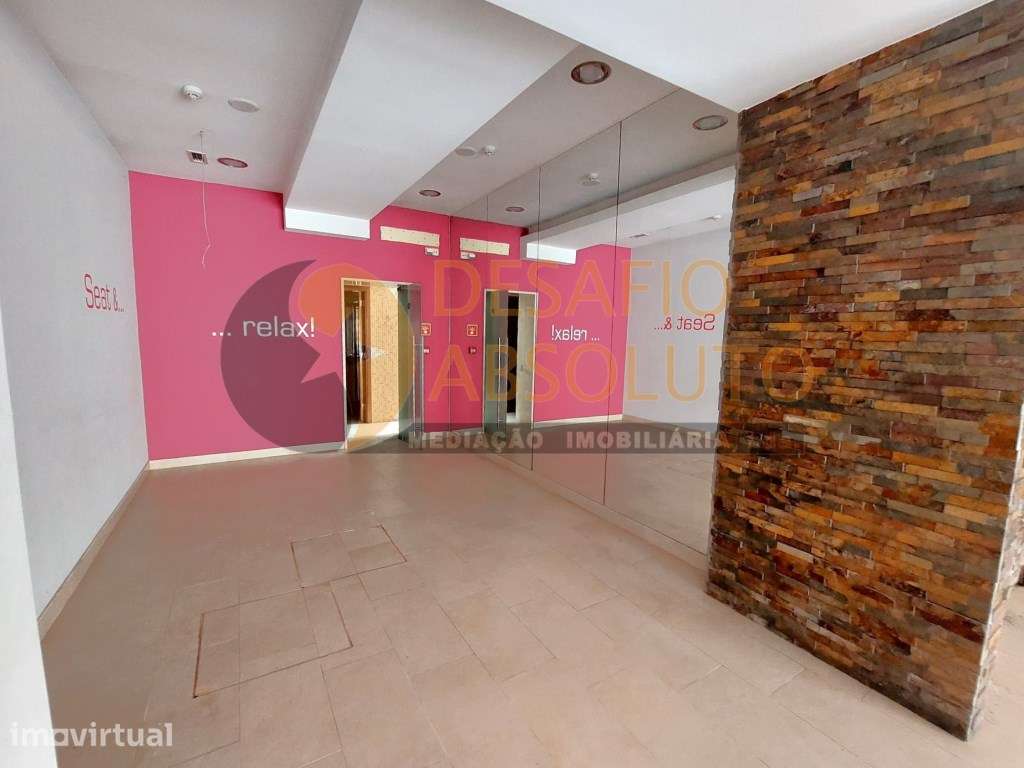 Loja com 160m2, excelente Localização. Barreiro - Grande imagem: 5/24