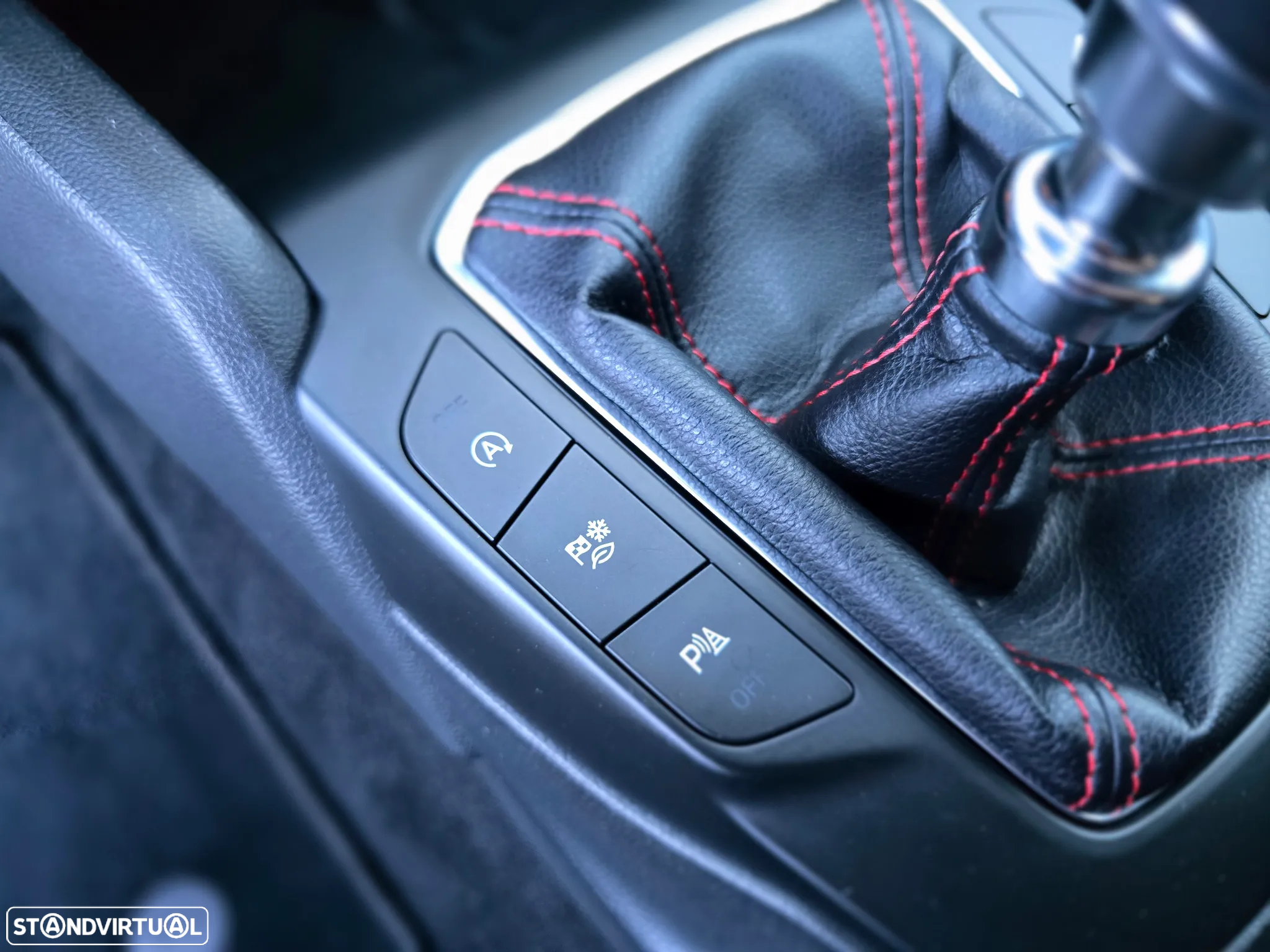 Ford Focus 1.0 EcoBoost ST-Line - 23