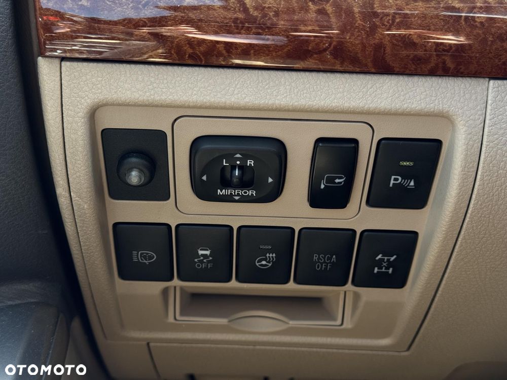 Toyota Land Cruiser LC 4.5 D-4D Prestige - 28