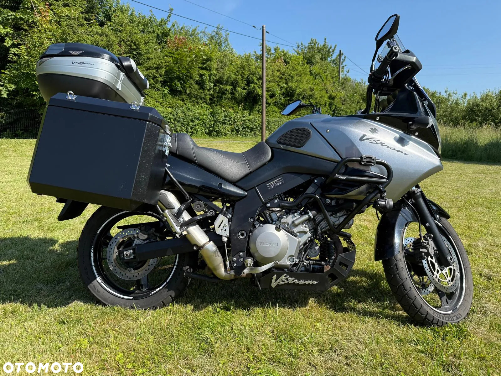 Suzuki V-STROM - 2