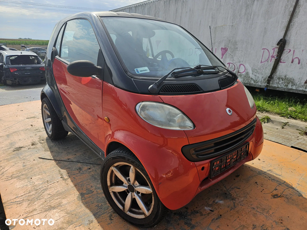 Smart FORTWO 450 1998/01-2004/12  Silnik 0.6 M160.910 45KM/33kW C03L na części drzwi maska zderzak
