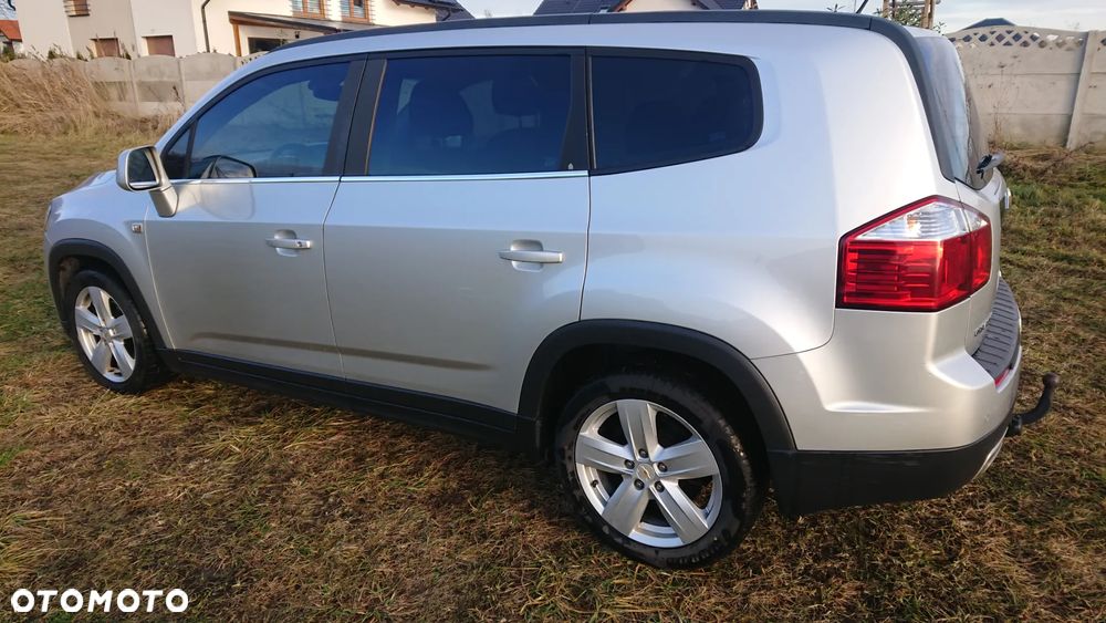 Chevrolet Orlando - 32