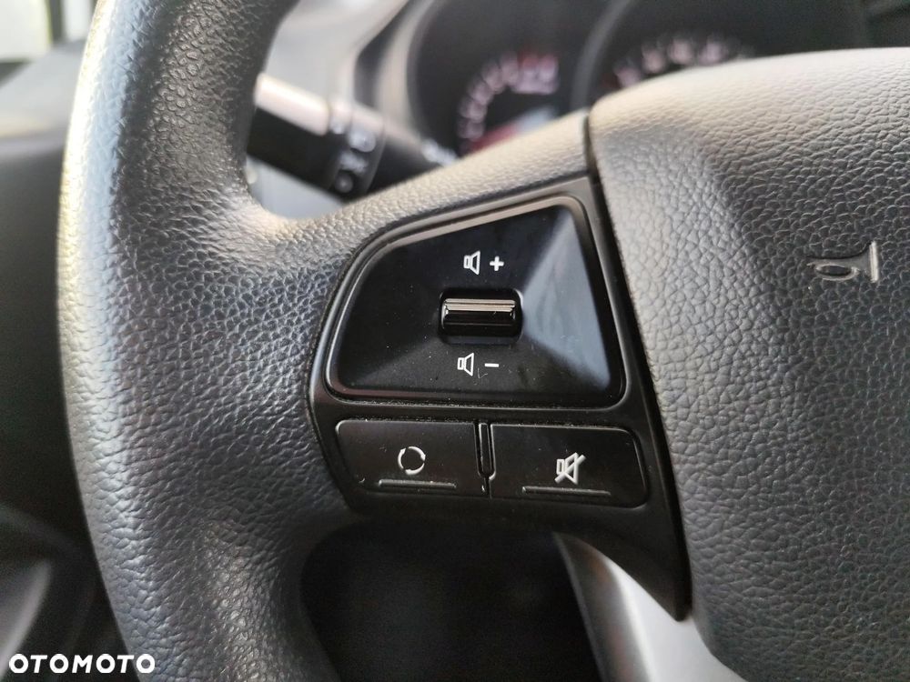Kia Rio 1.4 M - 20