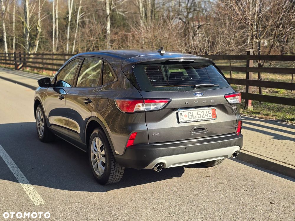 Ford Kuga - 17