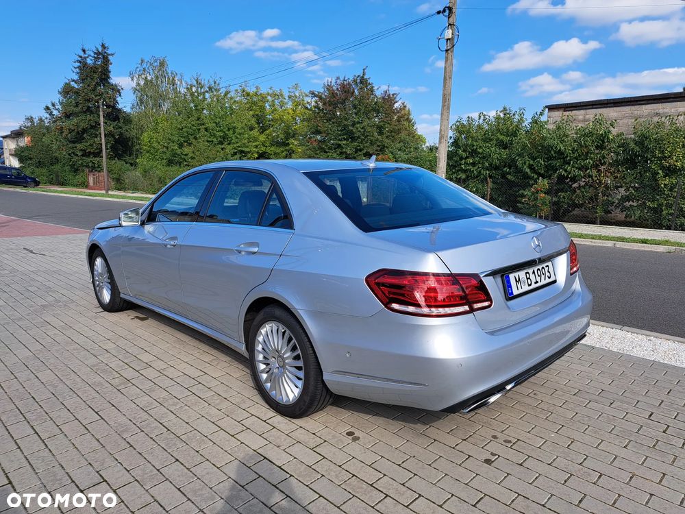 Mercedes-Benz Klasa E 250 7G-TRONIC - 4