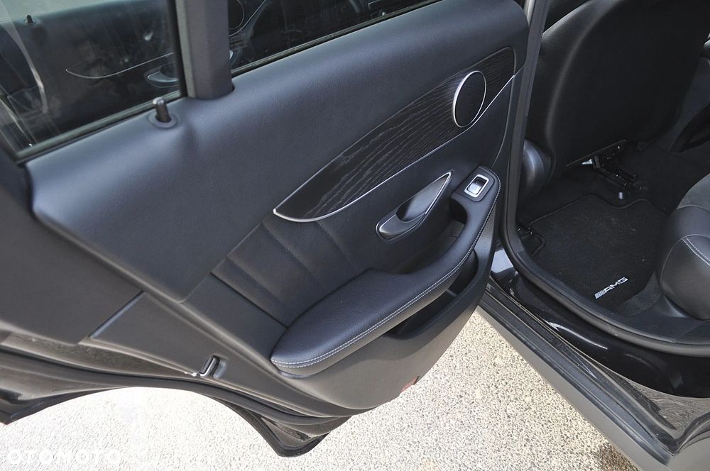 Mercedes-Benz GLC - 14