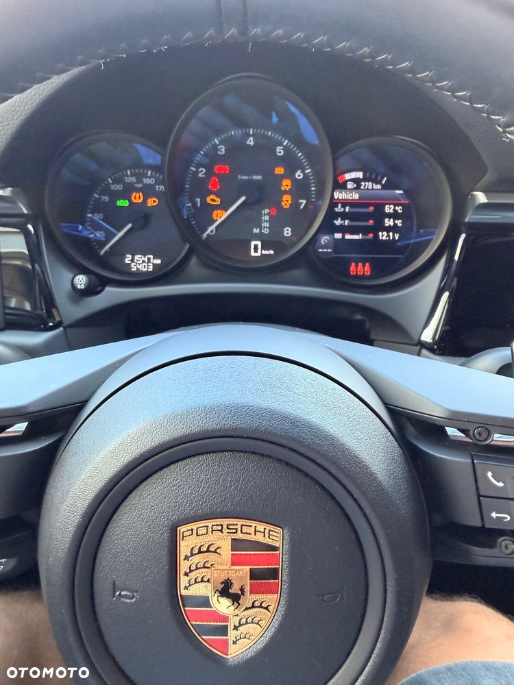 Porsche Macan Standard - 25