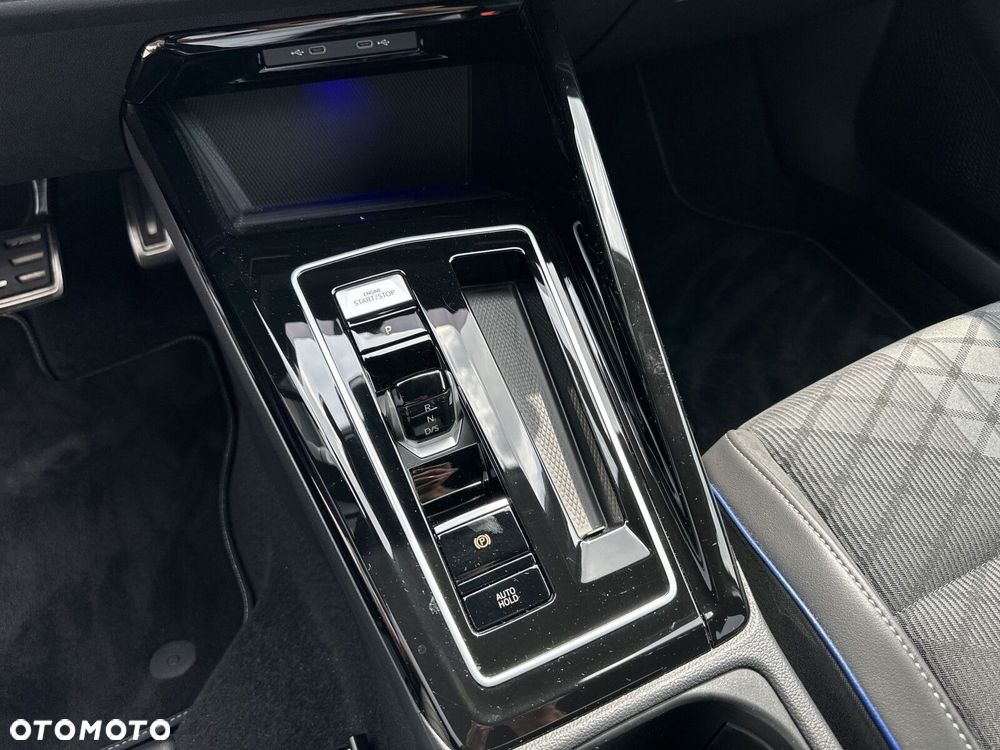 Volkswagen Golf Variant - 16