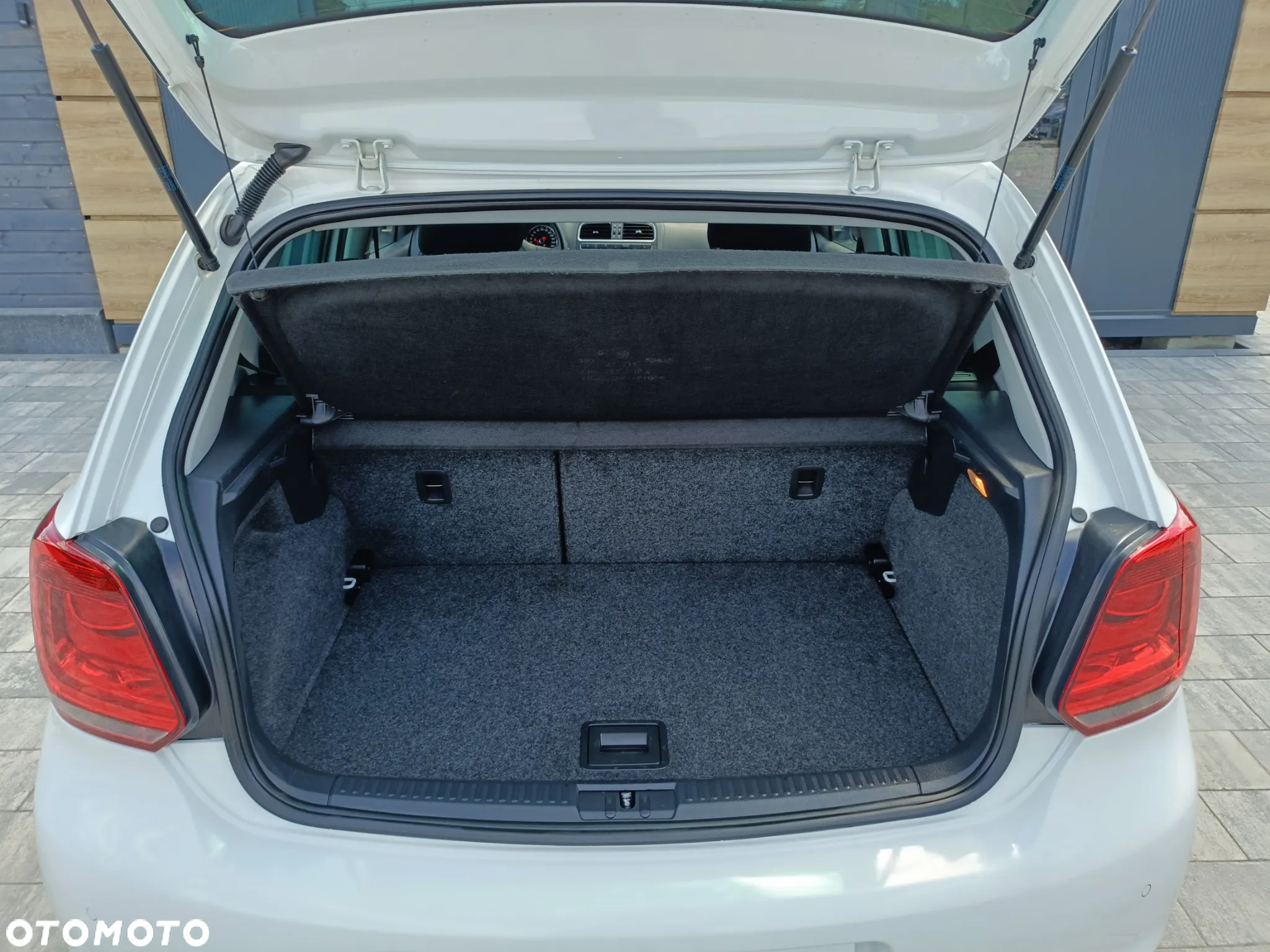 Volkswagen Polo - 9