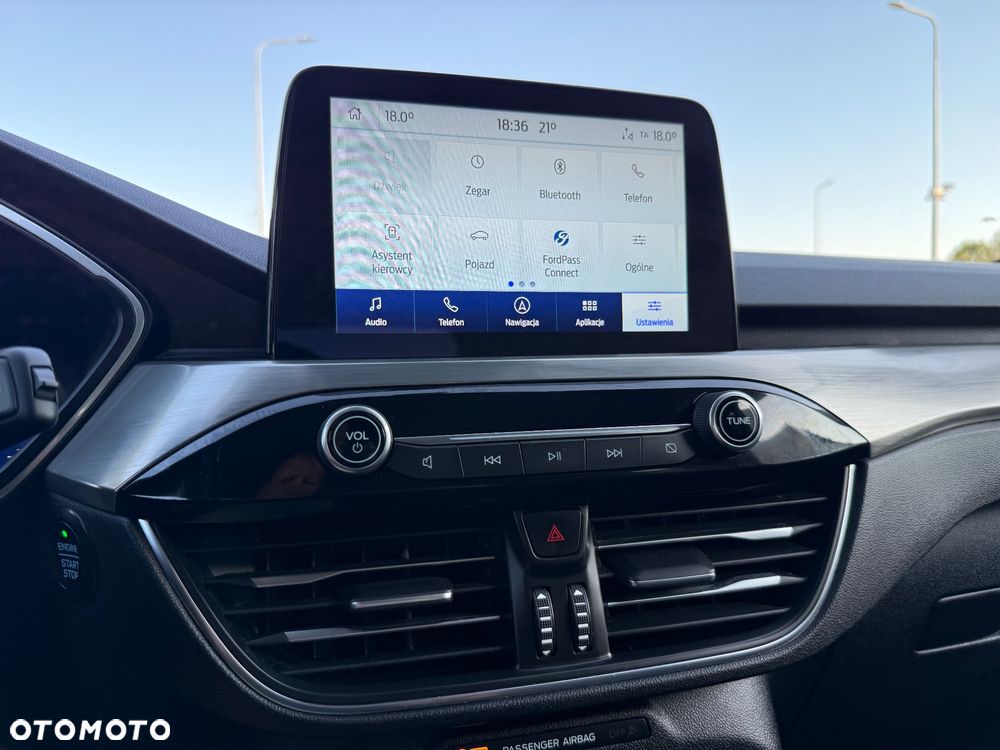 Ford Kuga 1.5 EcoBoost TITANIUM X - 35