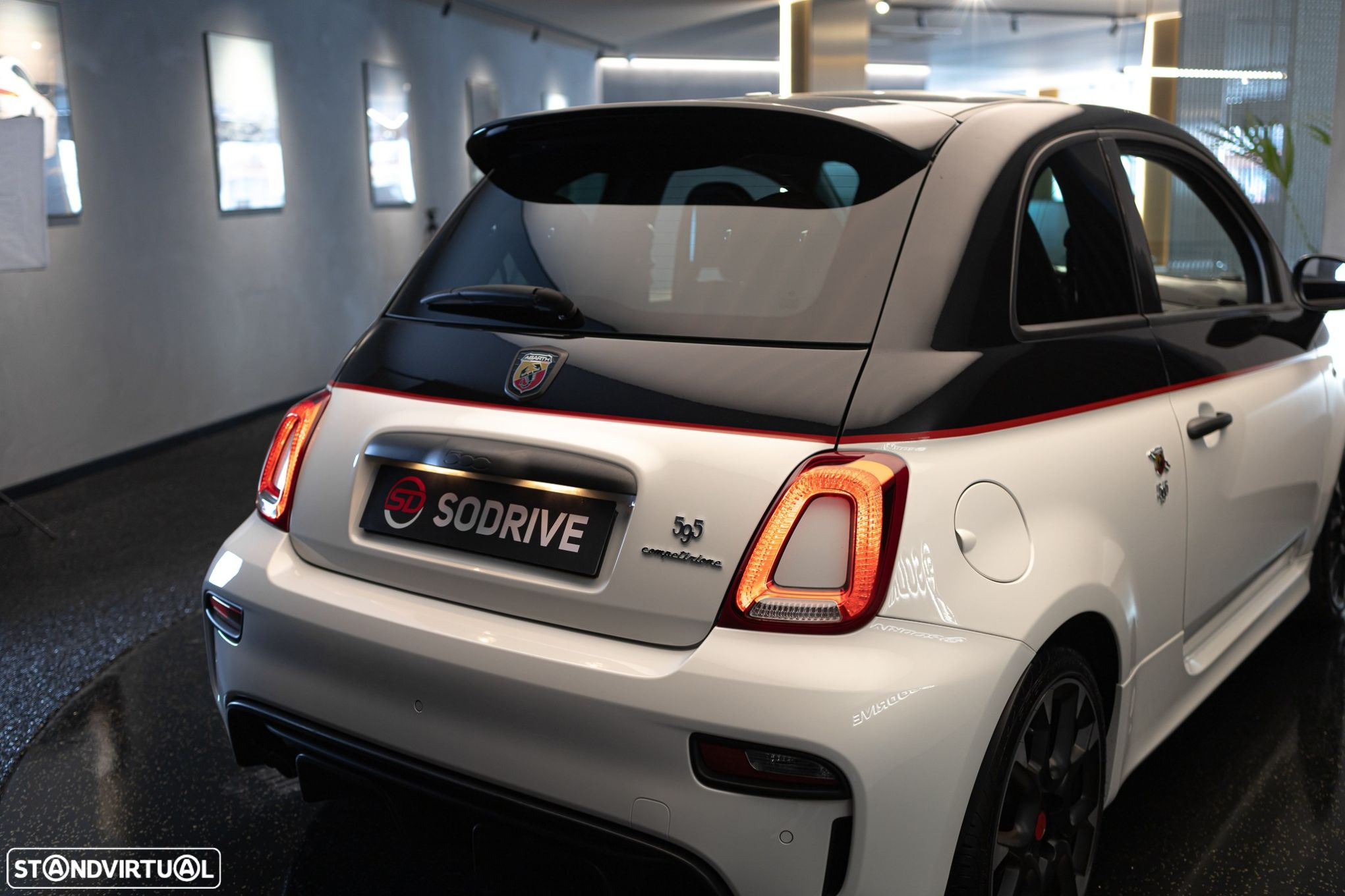 Abarth 595 1.4 T-Jet Competizione - 34