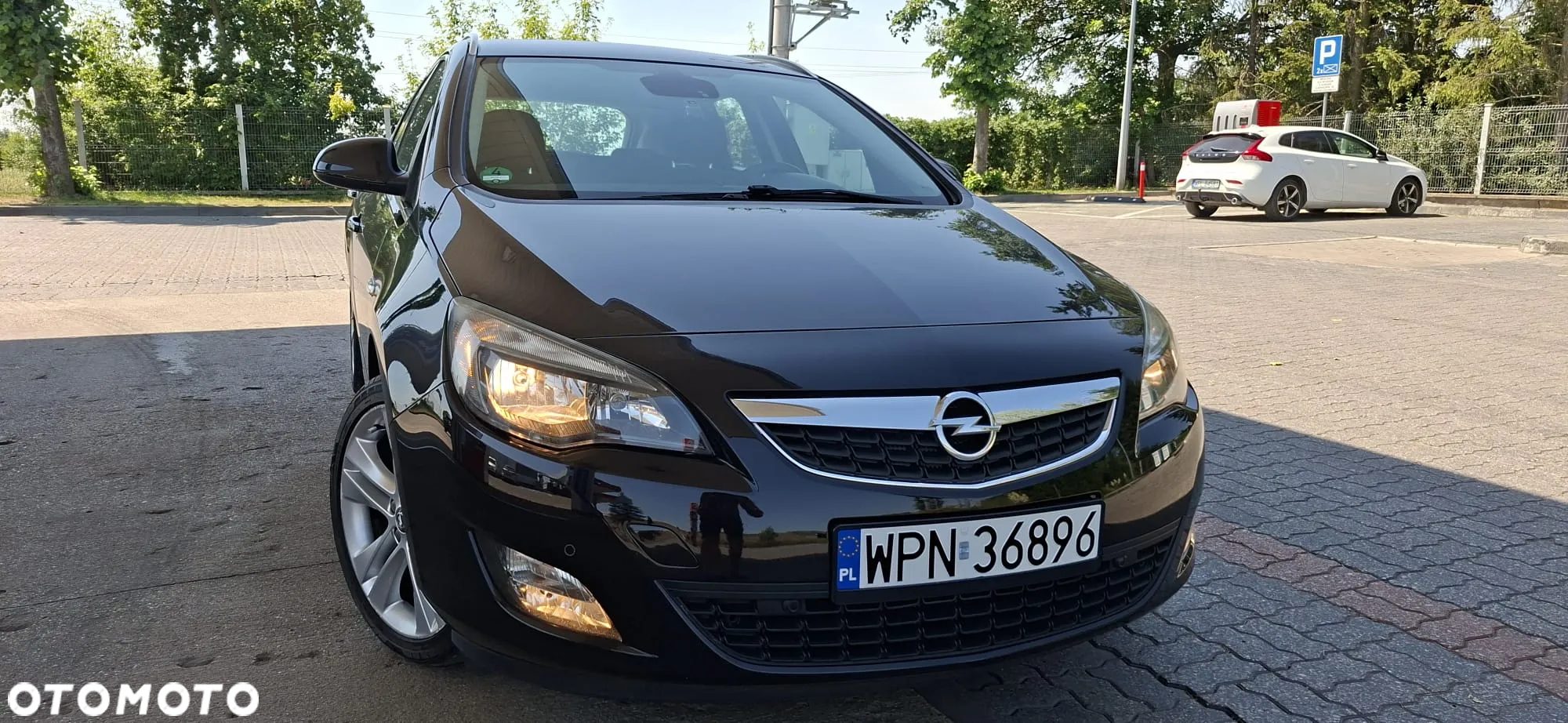 Opel Astra 1.4 Turbo Cosmo - 25
