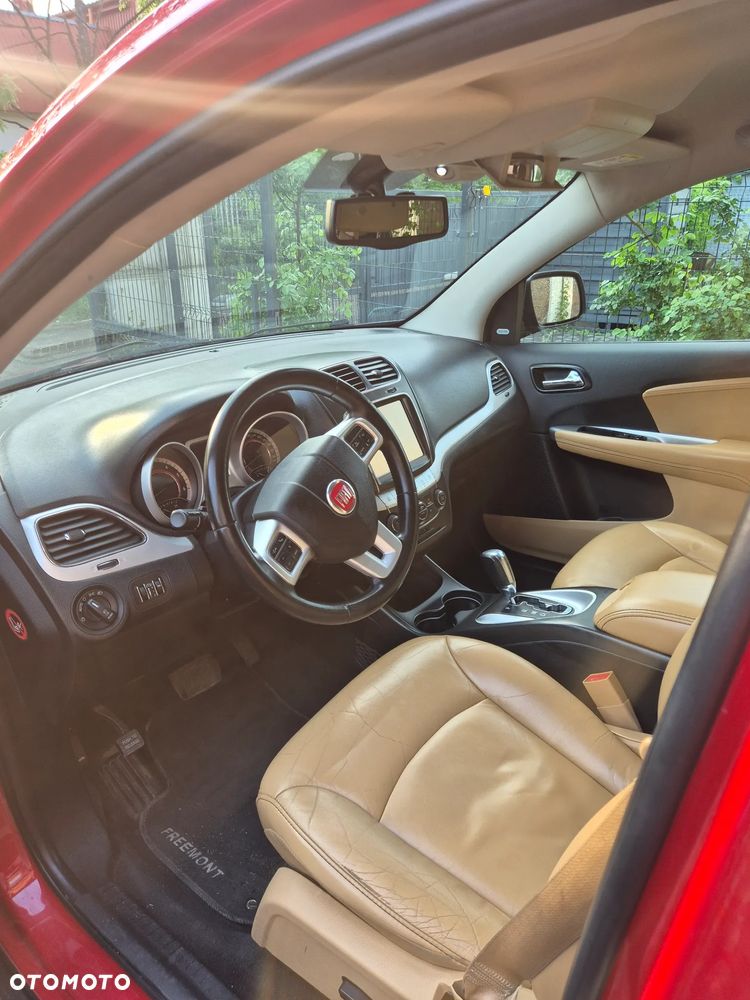Fiat Freemont 2.0 Multijet Lounge AWD - 38