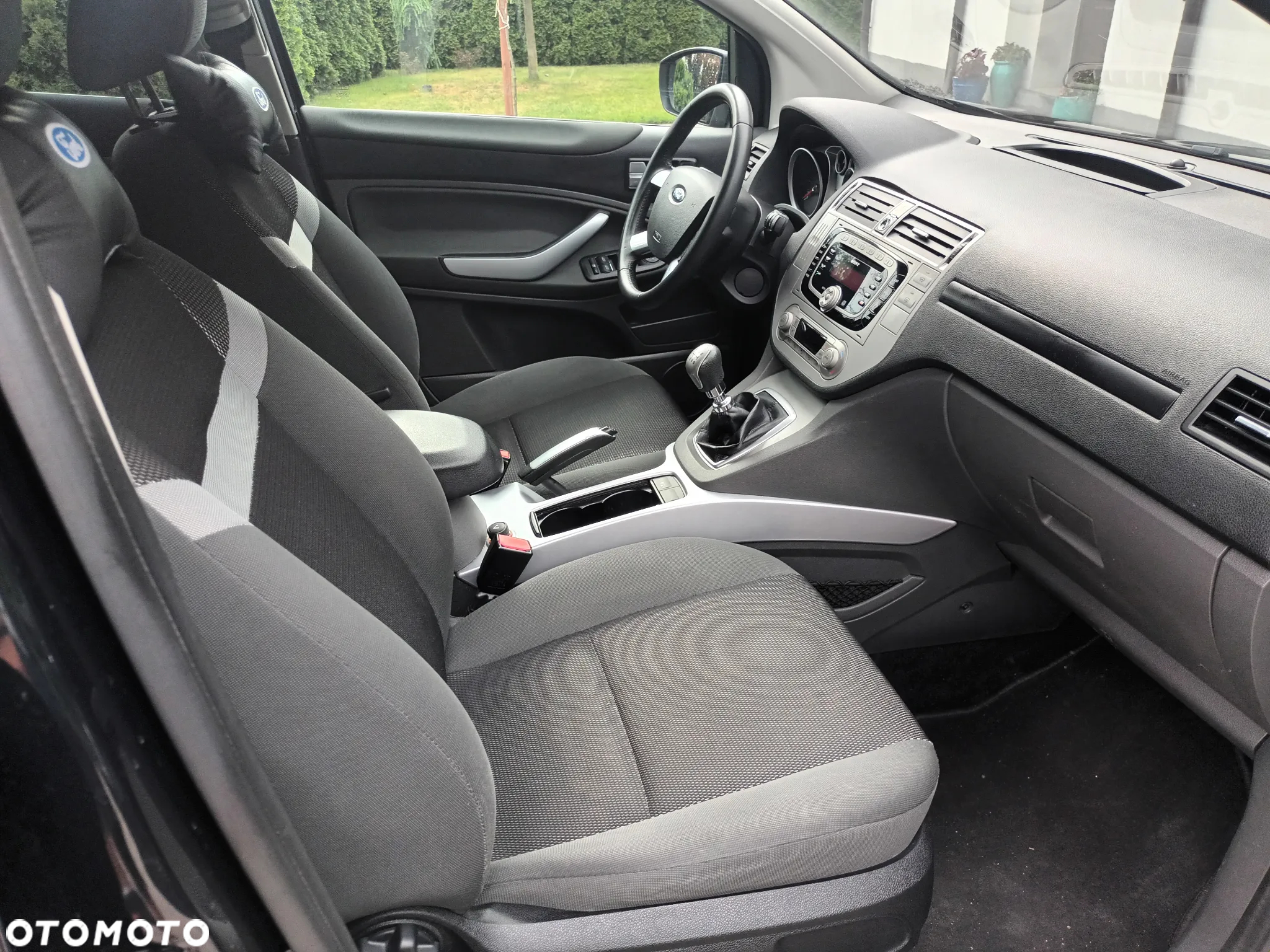 Ford Kuga - 12
