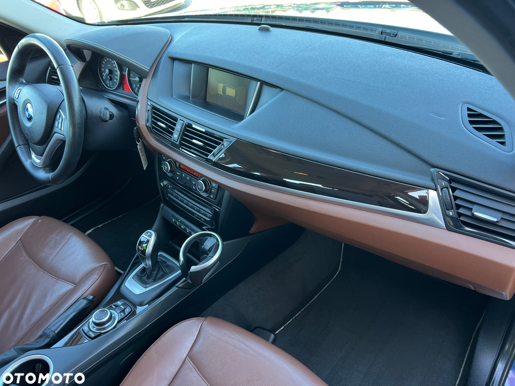BMW X1 xDrive18d Sport Line - 13