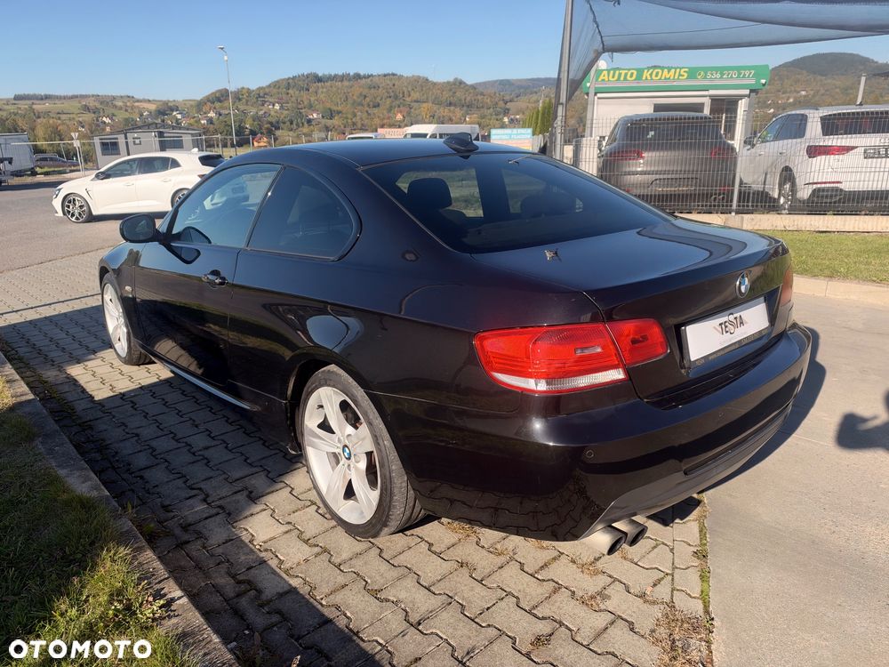 BMW Seria 3 330i xDrive M Sport Edition - 4