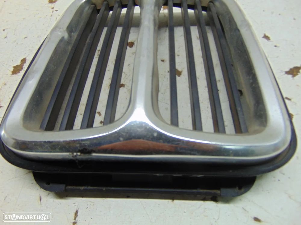 BMW E21 Rim central/Grelha - 11