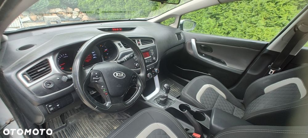 Kia Ceed - 5