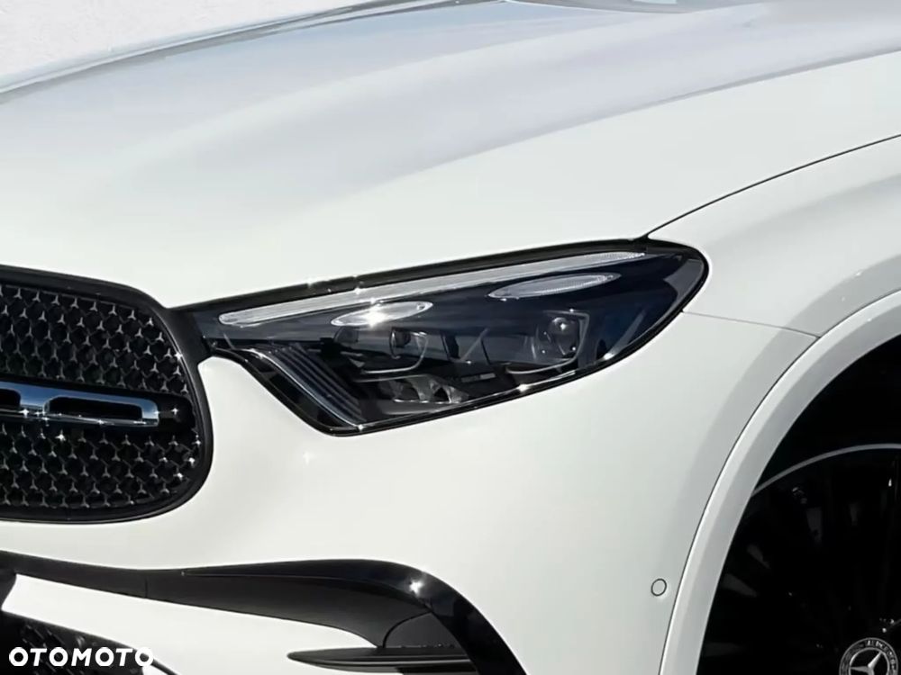 Mercedes-Benz GLC Coupe 220 d mHEV 4-Matic AMG Line - 2