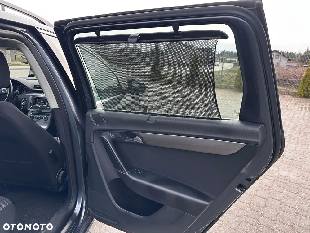 Volkswagen Passat 2.0 TDI DPF BlueMotion Technology Comfortline - 6