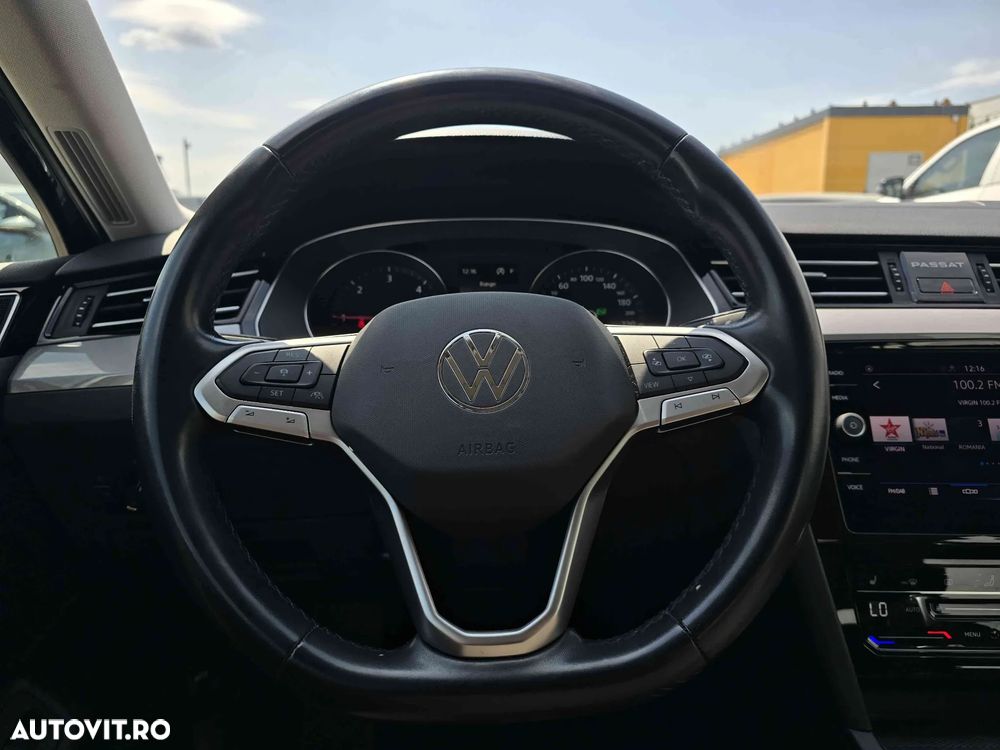 Volkswagen Passat - 15
