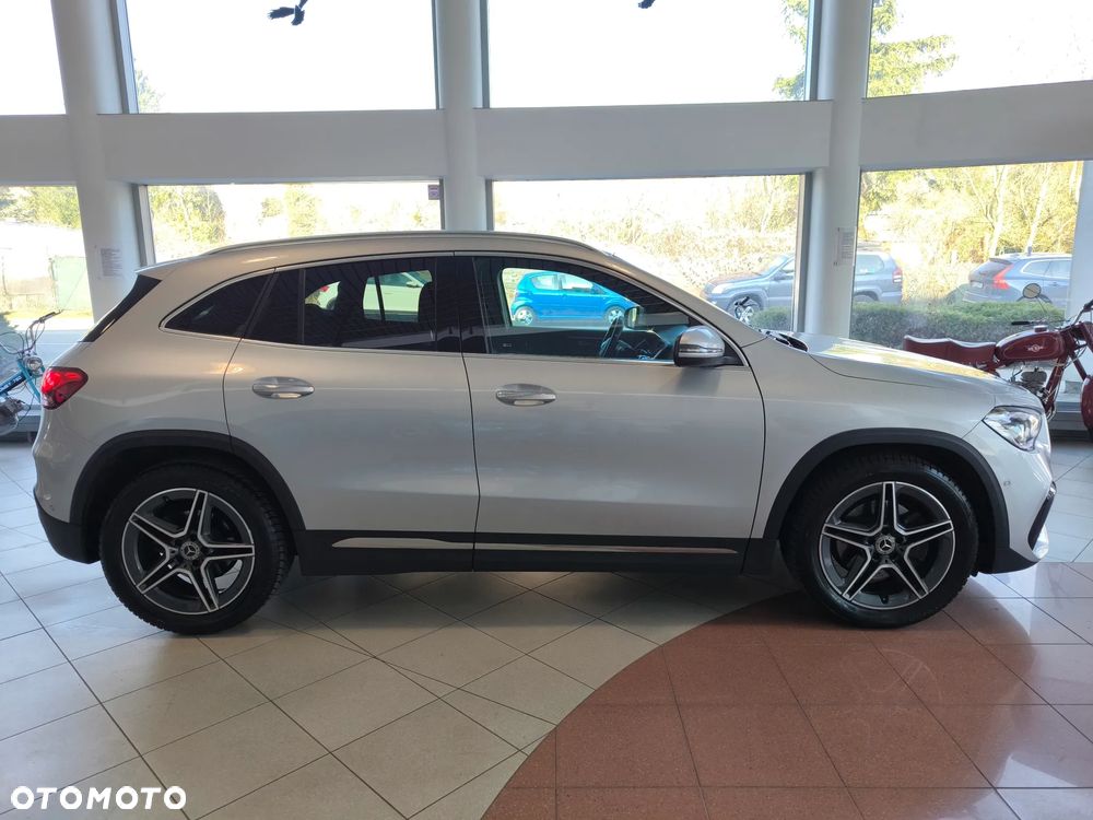 Mercedes-Benz GLA 200 AMG Line - 5