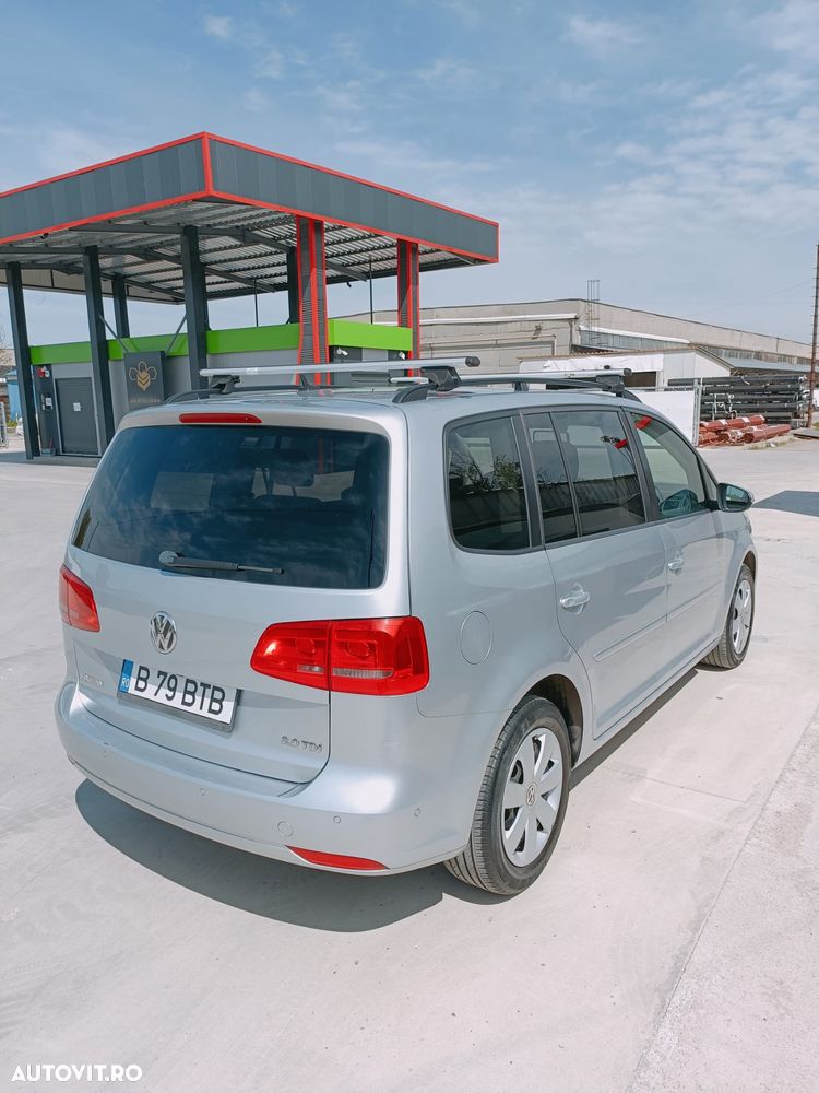 Volkswagen Touran - 5