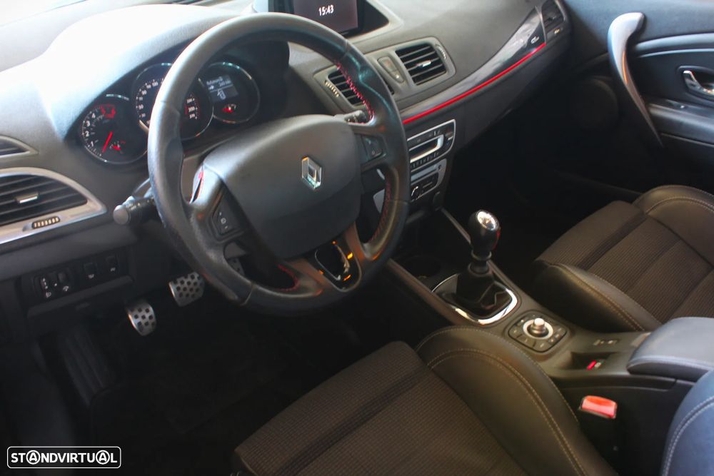 Renault Mégane Sport Tourer 1.5 dCi GT Line - 35