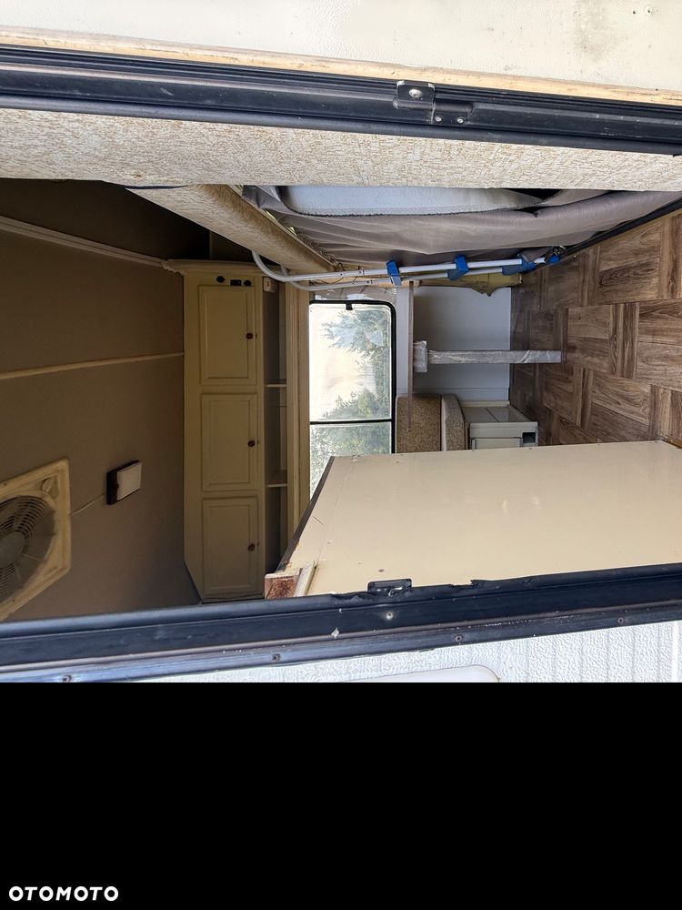 Ford Transit - 11