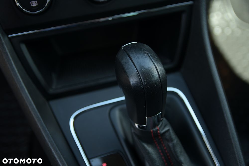 Seat Leon 2.0 TDI DPF DSG FR - 32